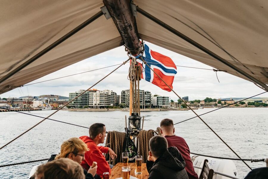 Oslo: Fjord Evening Cruise with Shrimp Buffet - The Oslofjord route you will actually feel: City harbor to Bygdøy and Huk Bay