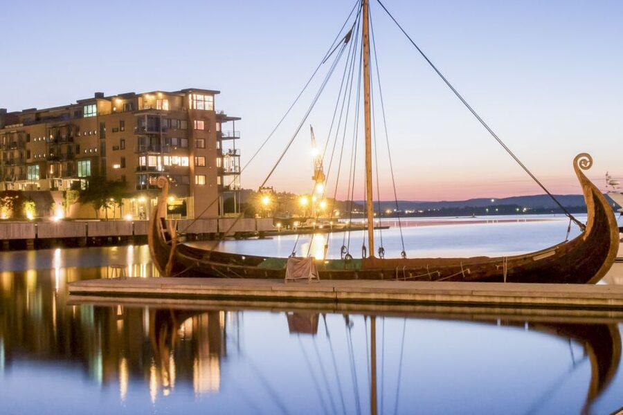 Oslo: Grand City Sightseeing Tour by Bus with Fjord Cruise - Why This Oslo Route Works So Well in One Day