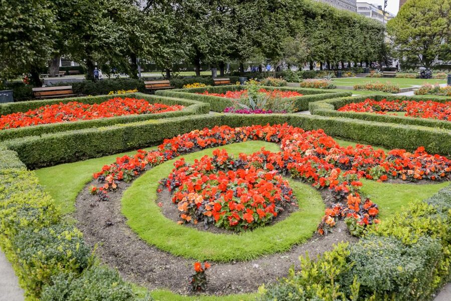 Oslo: Grand City Sightseeing Tour by Bus with Fjord Cruise - Vigeland Sculpture Park: One Artist, a Lot to Notice on the Walk