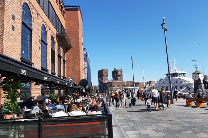Oslo Highlights. Best Private Walking Tour of Oslo with a Local Guide. - Akershus Castle and Fortress: military history with real staying power