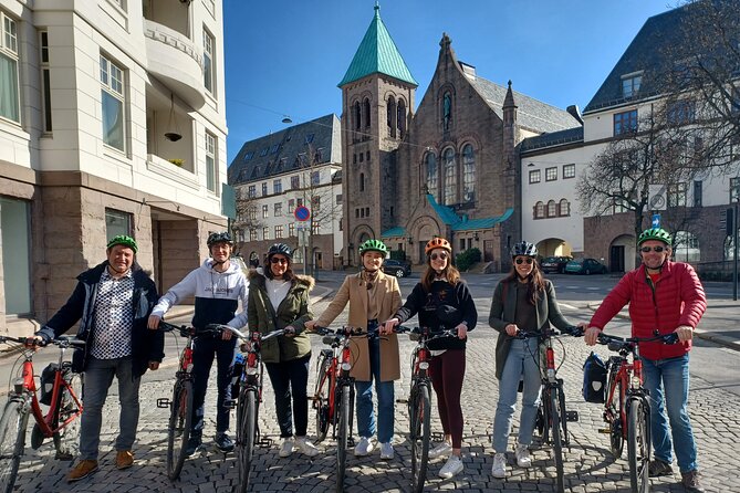 Oslo Highlights Bike Tour - Frognerparken and Vigeland Park: your one-artist sculpture marathon