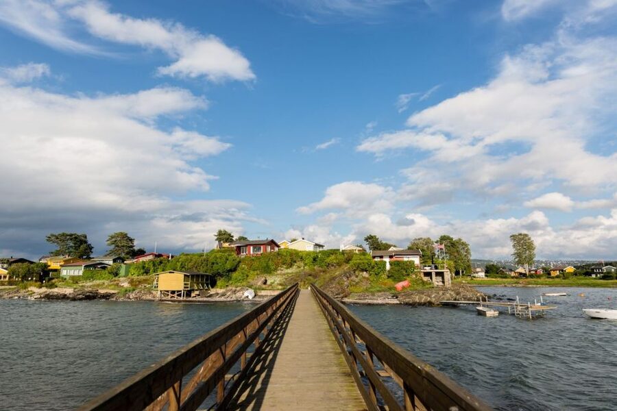 Oslo Island Walks: Island Hopping Tour - Lunch strategy: bring your own, then eat with water views