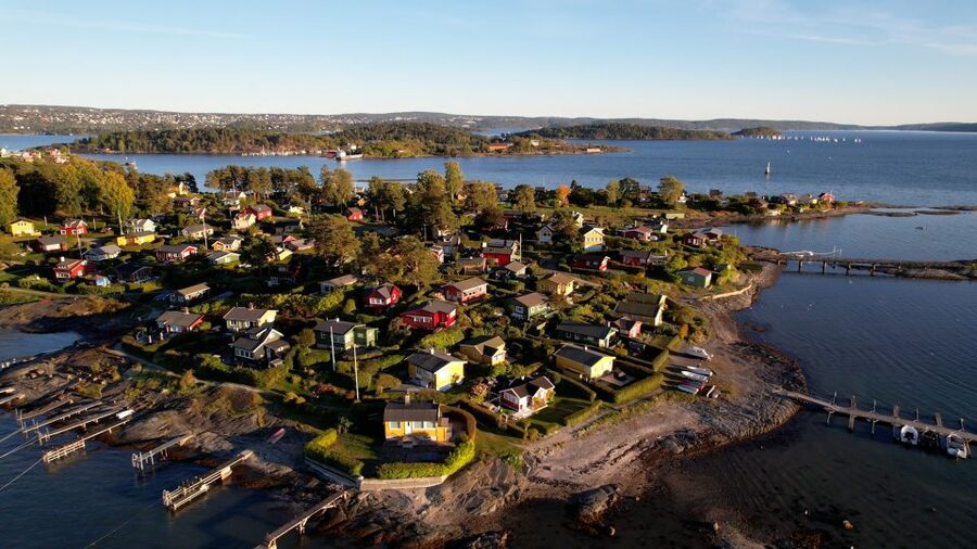 Oslo Island Walks: Island Hopping Tour - Hovedøya: monks, monastery ruins, and cannons by the coast