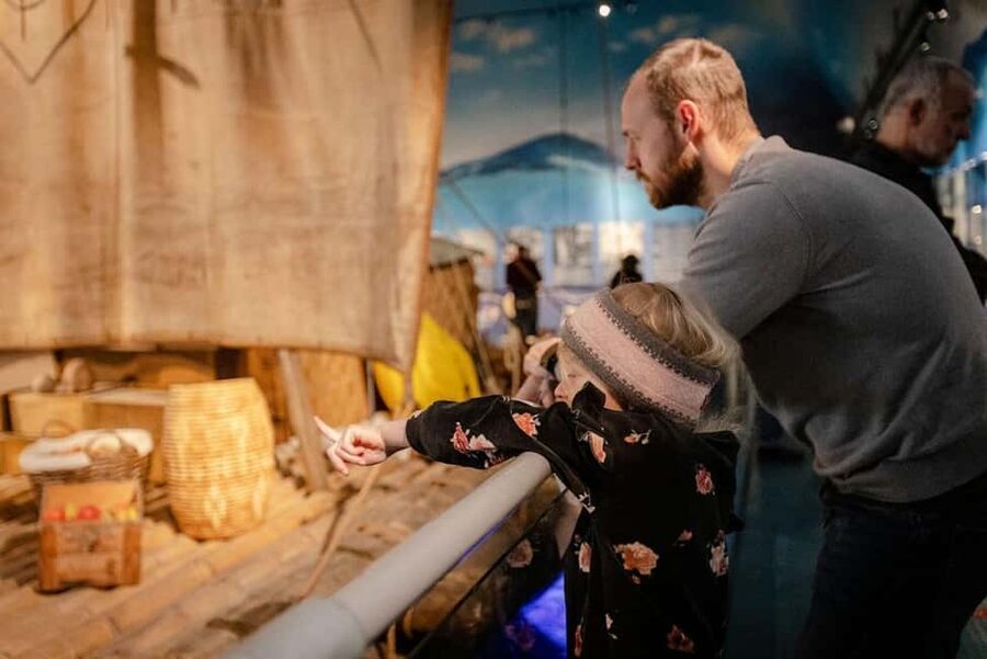 Oslo: Kon-Tiki Museum Entry Ticket - Studying the original Kon-Tiki raft close up