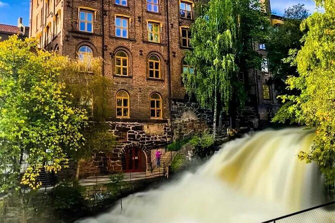Oslo: Norwegian Food Tour & Hidden Gems City Walk - Why this Oslo food-and-walk format works on a first visit