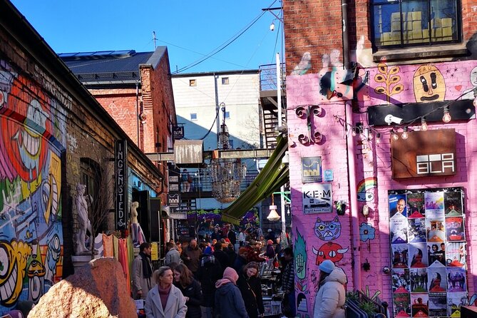 Oslo: Norwegian Food Tour & Hidden Gems City Walk - Fish soup stop: the Norwegian comfort starter you will remember