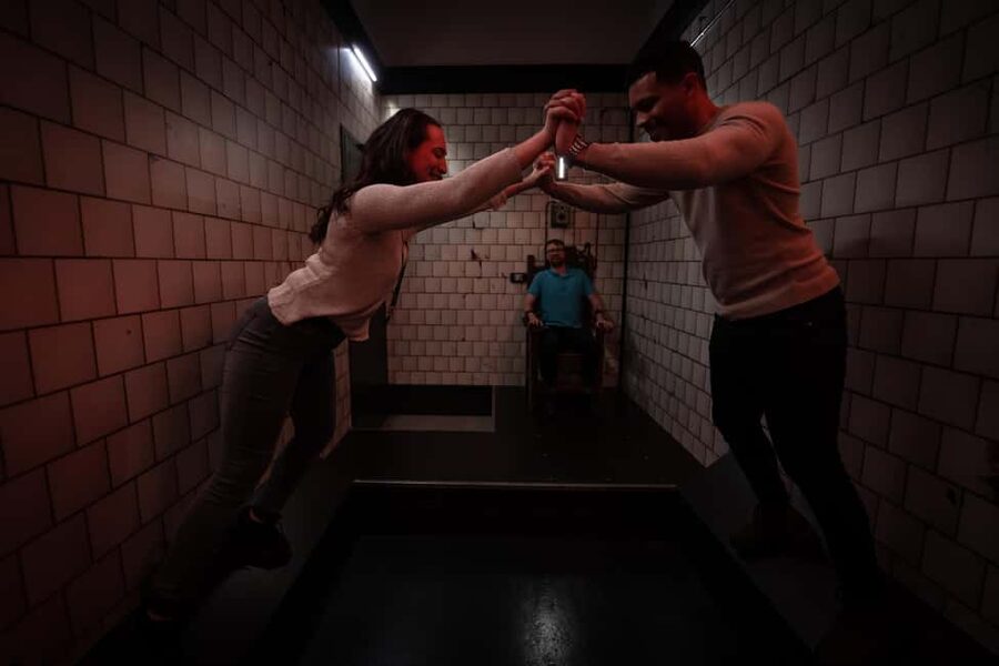 Oslo: Prison Island Adventure Escape Game - Crowds, pacing, and why good shoes are part of the strategy