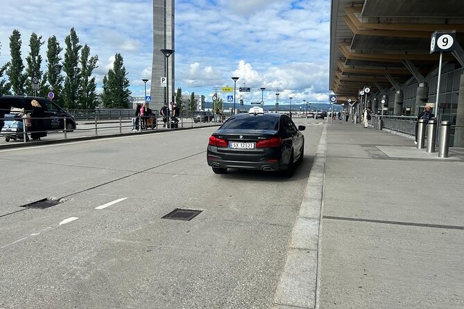 Oslo Private Airport/Hotel Transfer Service || English Speaking - Hotel to Airport, the 15-Minute Waiting Reality