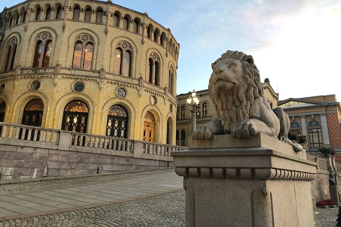Oslo : Private Walking Tour With A Guide ( Private Tour ) - Central Oslo highlights on foot, from royal buildings to the harbor
