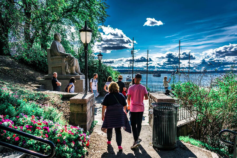 Oslo: Private Walking Tour - City Hall, Nobel ceremonies, and the Parliament route you will remember