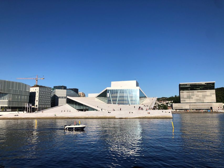 Oslo: Sightseeing with Holmenkollen Ski Jump & Vigeland Park - Price and value: $57 for coach time plus two major stops