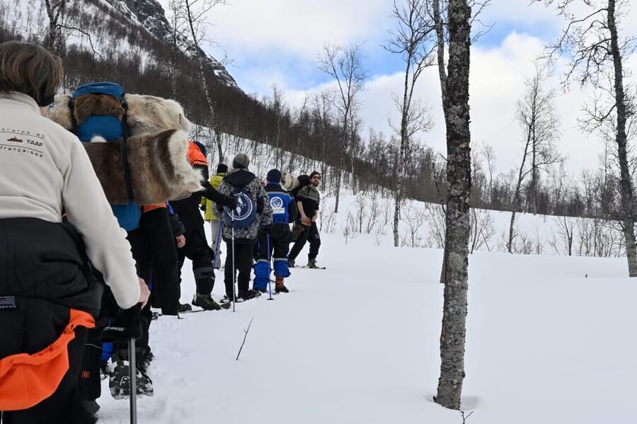 Oslo: Snowshoeing in the Forest with Norwegian BBQ - Midway warmth: a Norwegian BBQ by fire in the forest