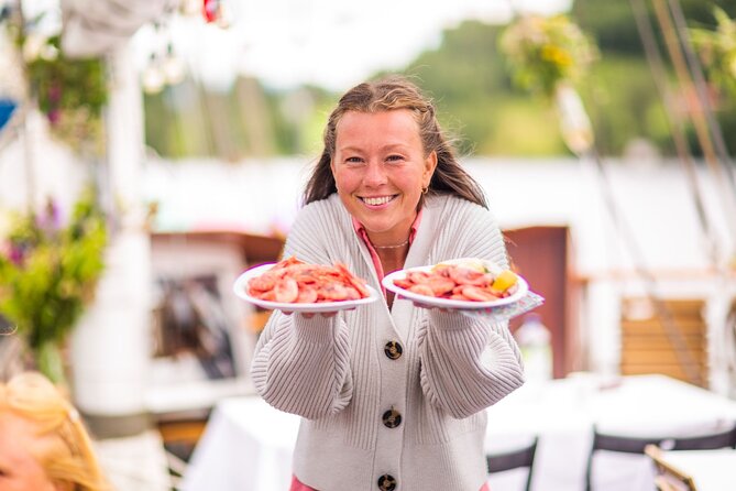 Oslofjord Dinner Cruise on a sailing ship - Price and logistics: what $80.39 buys you