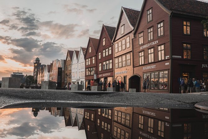 Private Bergen Walking tour with Funicular - Bergenhus Fortress in One Breath: Royal Stone Hall and Rosenkrantz Tower