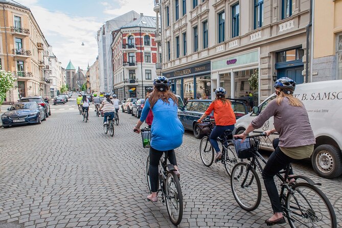 Private Bike Tour (3 hours) - Oslo City Hall: a quick stop with big Nobel context