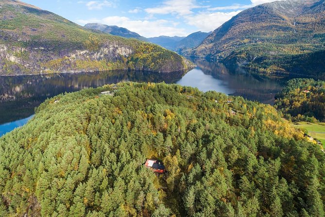 Private Fjordcruise by Luxury Pontoon Boat - Bergen Fjords - Who this Bergen private fjord cruise fits best