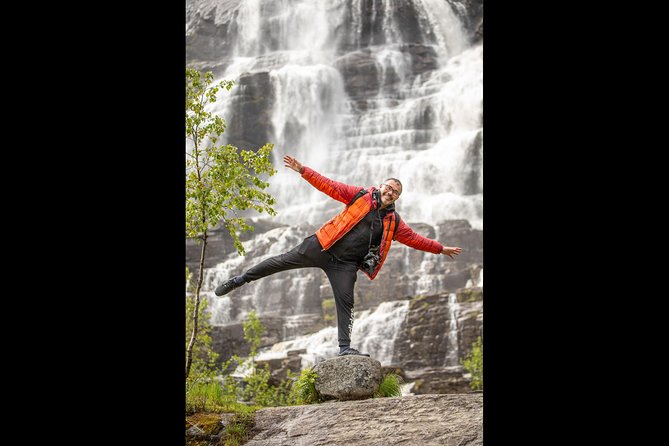 PRIVATE GUIDED TOUR: Highlights of Norway – Trip to the Sognefjord – WINTER - Bergen to the Fjords, the moment you stop worrying about logistics