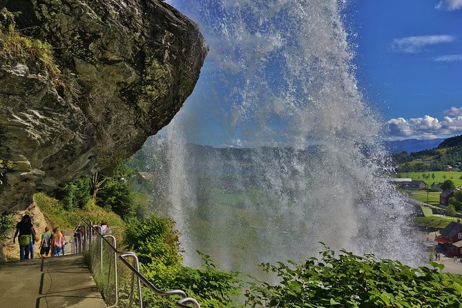PRIVATE GUIDED TOUR: Queen of the Fjords - tour from Bergen, 6 hours - Key things that make this Queen of the Fjords day work