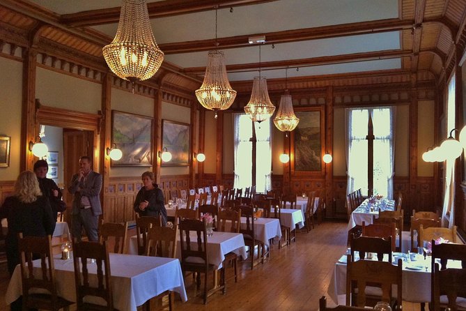 PRIVATE GUIDED TOUR: Queen of the Fjords - tour from Bergen, 6 hours - The Fusafjord car ferry break, then back toward Bergen