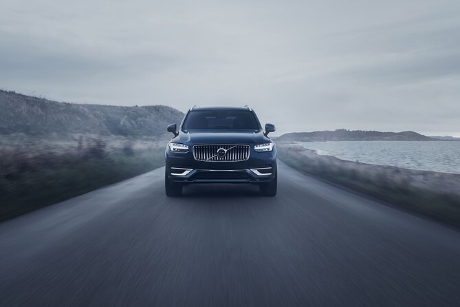 Private sightseeing in a Volvo XC 90 All inclusive museum/guiding - Timing, Pacing, and Why the Order Works