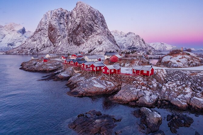 Reine, Hamnøy, Sakrisøy Photo Tour from Svolvær - Guides and small-group energy: why the day feels well-run