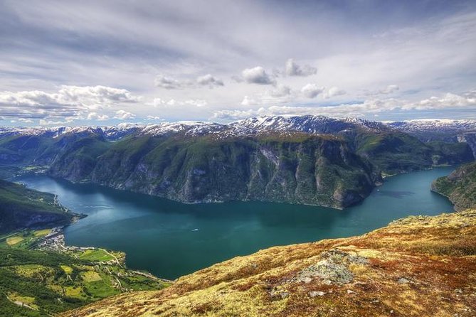Self-Guided 22-Hour Round Trip From Oslo To Sognefjord With Flåm Railway - Oslo to Myrdal on the Bergen Railway: the First Big Views