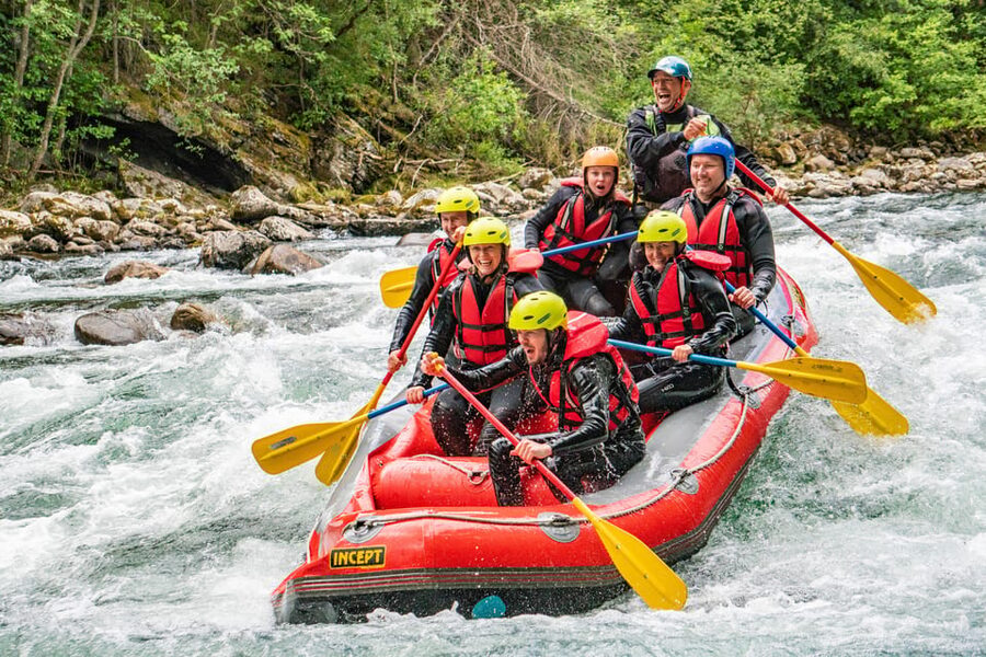Sjoa: Unforgettable Rafting Experience - After-ride reset: refreshments, coffee, and photos