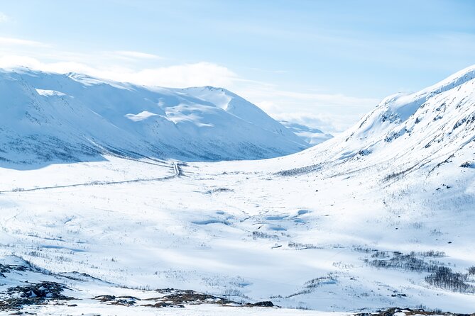 Small Group Snowshoe Hike in Tromso - From Tromsø to Kvaløya: a fast start that pays off