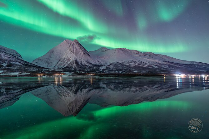 Small Group Van Journey in Search of the Northern Lights - Tromsø Northern Lights hunting from a small-group Arctic van