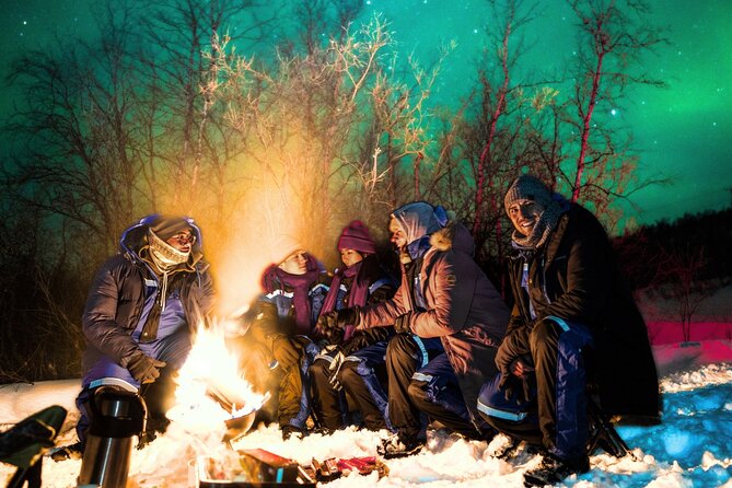 Small Northern Lights Tour Max 8 Guests Pickup and Photography - Language and Group Feel: Small Group, More Personal Attention