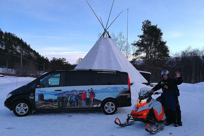 Snowmobile safari in the mountain plateau of Finnmarksvidda - Start time, meeting point, and how pickup really works