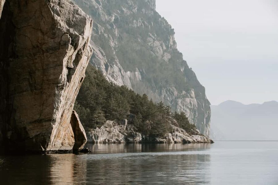 Stavanger: Boat Safari to Lysefjord and Preikestolen - Price and value: is $156 worth it?