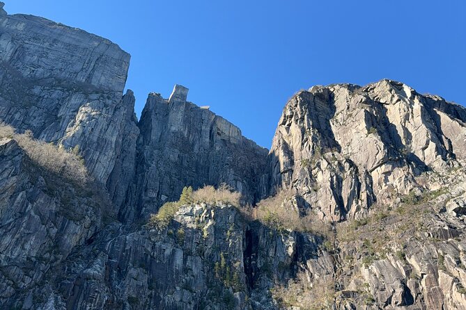Stavanger Boat Tour with Pulpit Rock, Waterfalls and Goats - Mountain Goats Along the Route: The Carrot Trick