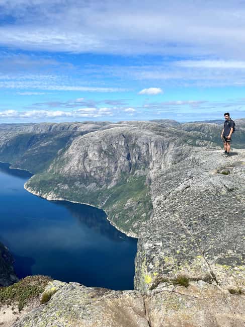 Stavanger: Kjerag Hike with Guide and Transportation - Kjeragbolten: that nearly 1000-meter drop and the moment you plan for