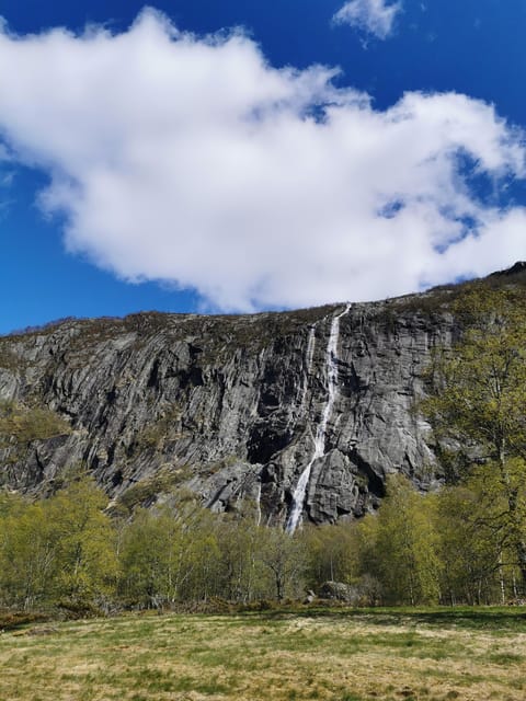 Stavanger: Månafossen photo adventure and raw nature - Price and value for a 4-hour nature and culture loop