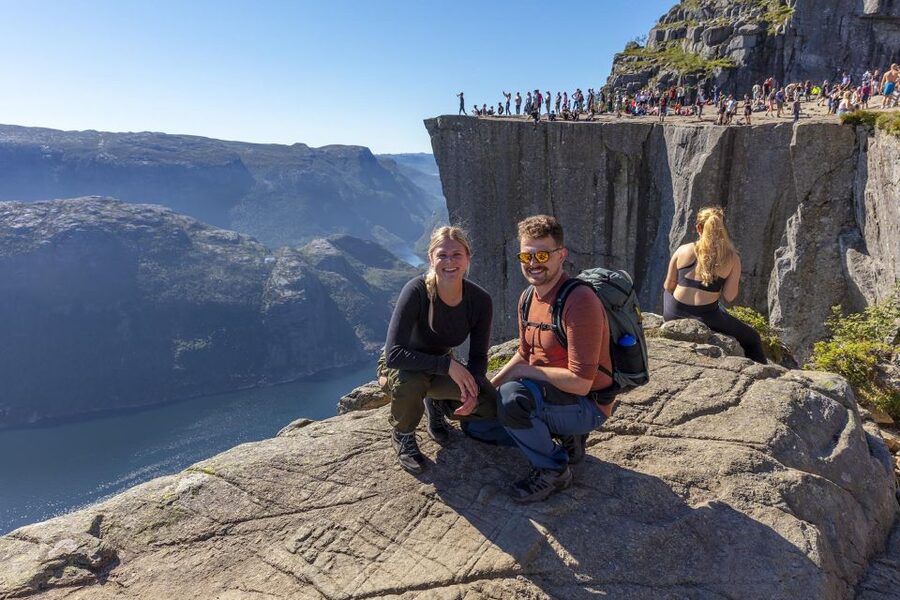 Stavanger: Preikestolen Classic Hike and Side Trail - Guided hike up Preikestolen, and how the pace really feels