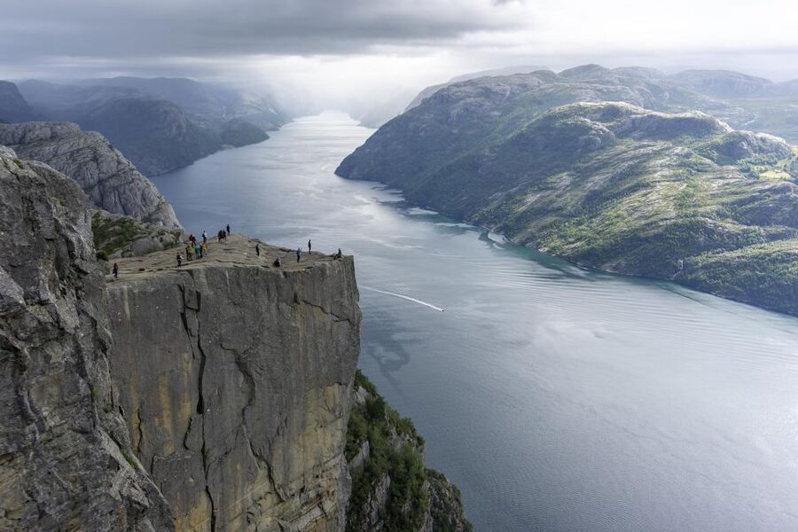Stavanger: Preikestolen Classic Hike and Side Trail - Pulpit Rock, Lysefjorden views, and smart photo time
