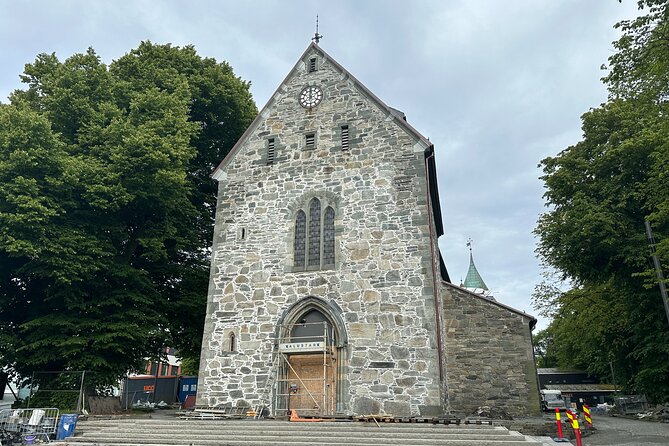 Stavanger's Historic Sites Smartphone App GPS Audio Walking Tour - Stop 1: Gamle Stavanger and the oldest residential house vibe