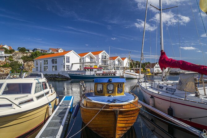 Stavanger Walking Tour: Explore Top Sights & Hidden Gems - Stop 5 and the Surprise Stretch: Fargegaten and Extra Corners