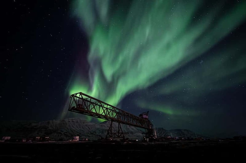 Svalbard: Northern Lights Photography Tour with local expert - The polar-night twist: aurora in day and night