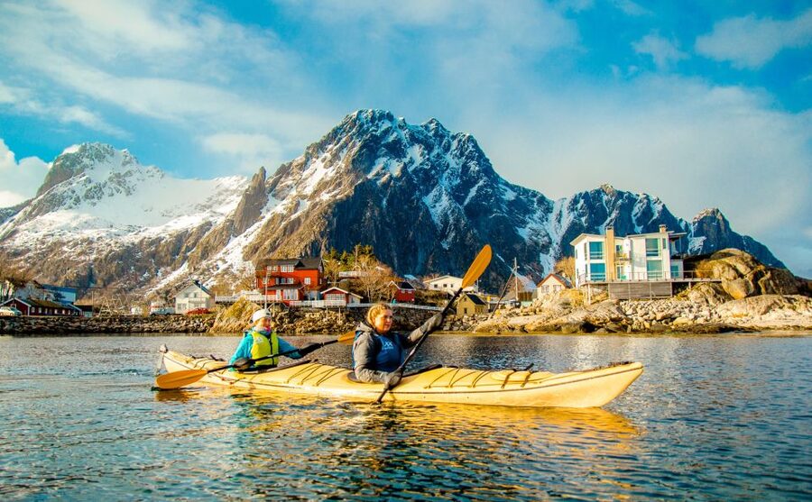Svolvaer: 2-Hour Winter Kayaking Adventure - Before You Paddle at Svolvaer Harbor: Gear Up and Get Oriented