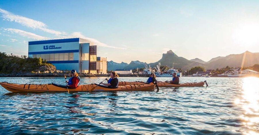 Svolvær: Evening Kayaking Adventure - Price and value: what $131 buys you in real terms