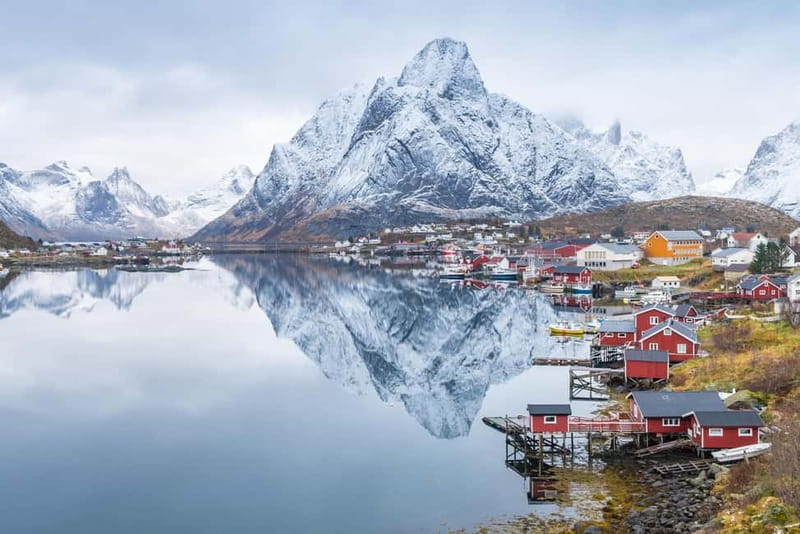 Svolvaer: Lofoten Gems Photo Tour - Reine, Hamnøy & Å - The “take off” e-bike moment: adding a different way to move and shoot