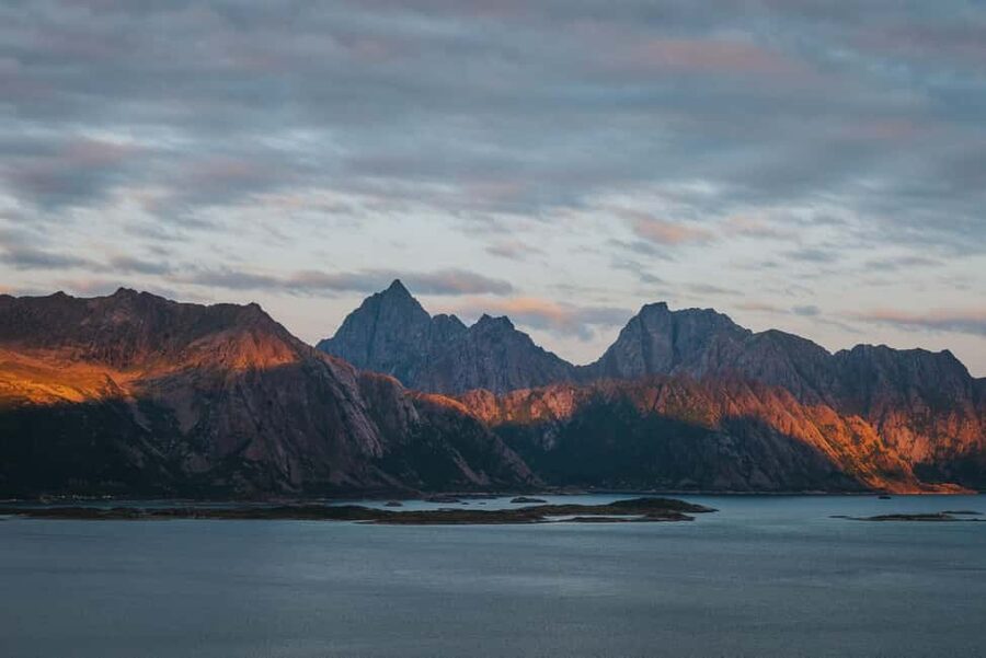 Svolvær: Lofoten Scenic Sightseeing Tour: Half day tour - What to expect from the group, guide style, and timing