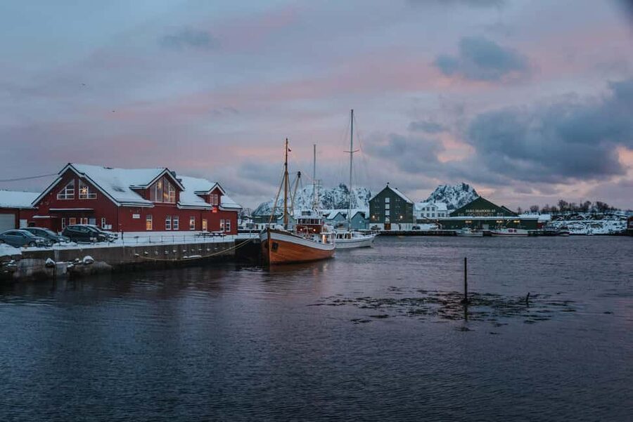 Svolvær: Lofoten Scenic Sightseeing Tour: Half day tour - Should you book Svolvær Scenic Sightseeing Tour?