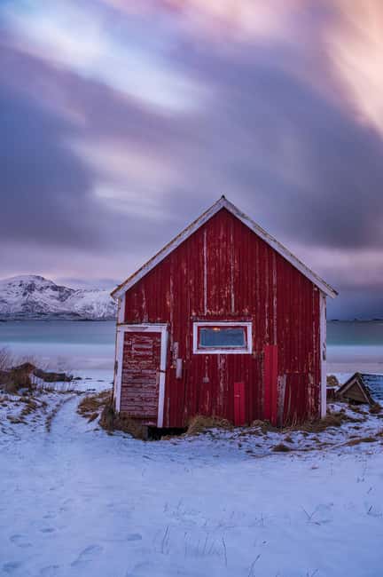 Svolvær: Reine, Hamnøy, Sakrisøy: Photographer’s Dream Tour - Starting at Svinøya Rorbuer, Svolvær, and why that matters