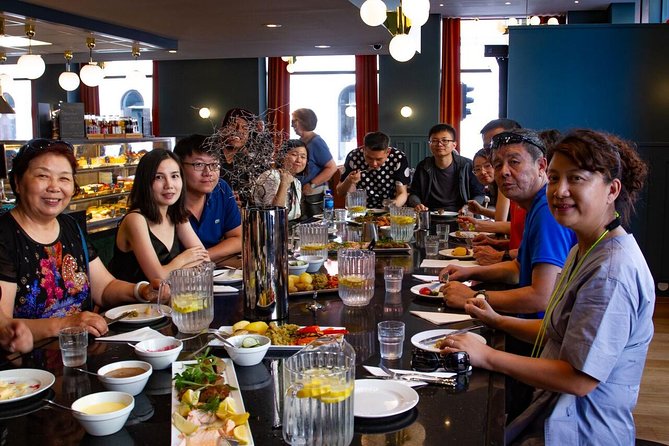 Taste of Oslo Walking Tour - Guides and Group Size: Why the Social Part Matters
