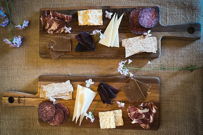 Taste of the Fjord Guided Food Tasting Experience in Flåm - The Three-Course Tasting: What You Can Expect to Eat