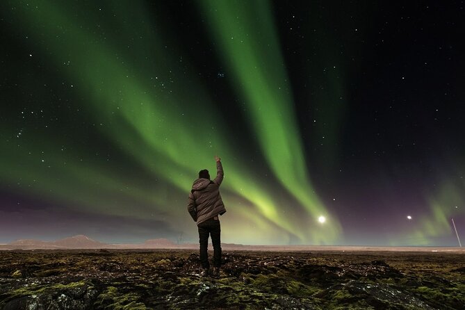 The Aurora Tour - small group, northern lights - Campfire comfort: marshmallows, tea, hot chocolate, and regional snacks