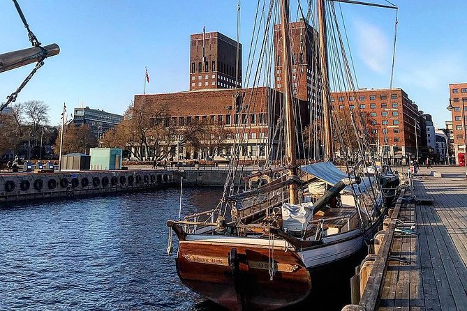 The Essential Oslo Private Walking Tour - Kvadraturen: medieval market-square history, then the fortress overlook